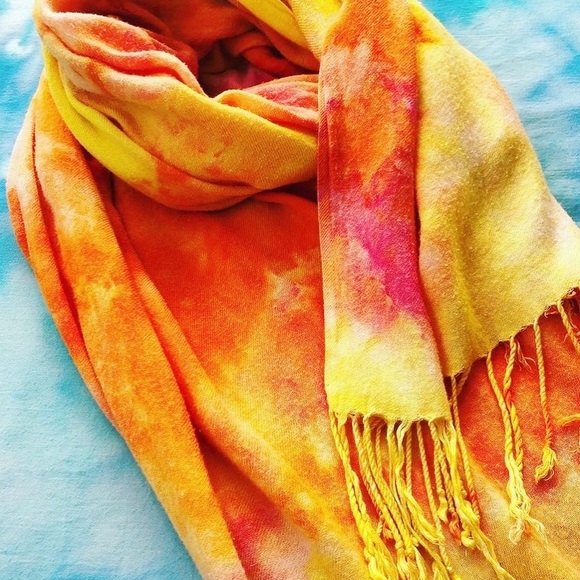 Vibrant Ice Dyed Scarf - Picture 3 of 4